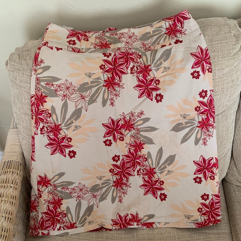 H & M Beige, Red & Grey Floral Cotton Skirt Sz 10